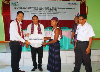 Kado Natal untuk 153 KK di Flores Timur