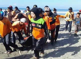 Wanita Tangguh Di Tengah Bencana ke Bencana