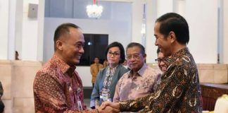 Dirjen Dukcapil Kemdagri Raih Penghargaan Internasional Honorable Mention dari Future of Government Awards